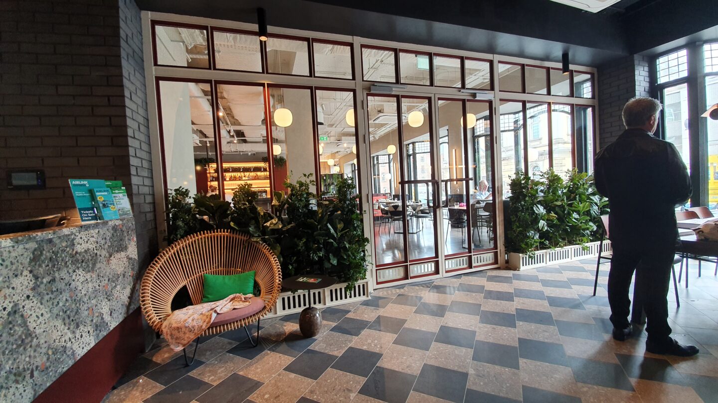 The restaurant at The Mont